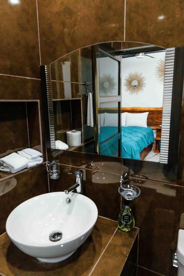 Hotel Naomi City Center Bacalar Exterior photo